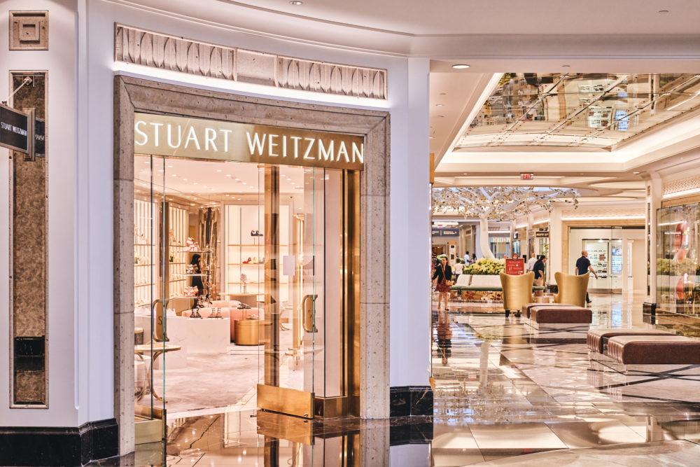 Stuart-Weitzman_Credit-to-Grand-Canal-Shoppes-1000x667 - Explora Grand Canal Shoppes en el Venetian Resort Las Vegas, la mejor experiencia de compras