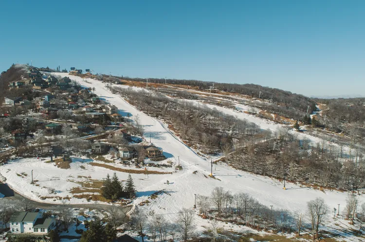 Escapada invernal en Boone: esquí, snowboard y encanto sureño