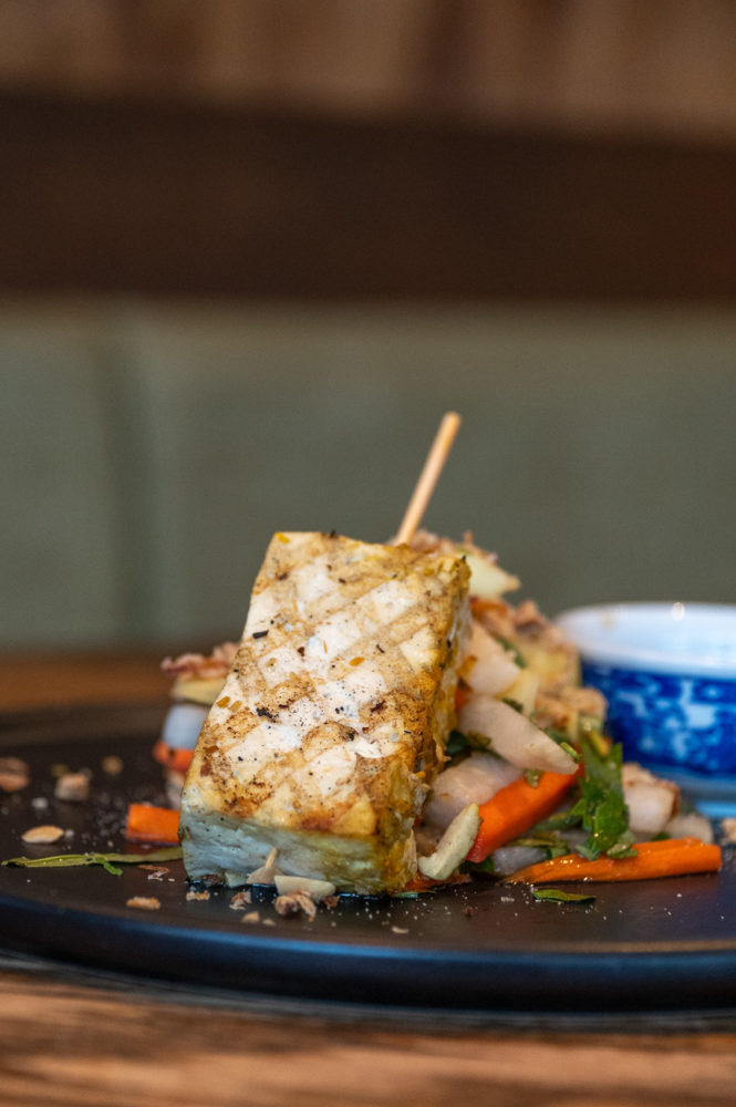 tofu-Anh-and-Chi-Bib-Gourmand-Michelin-Vancouver-Marck-Gutt-665x1000 - Vancouver a mordidas: estrellas Michelin, Dine Out y brunch de campeones