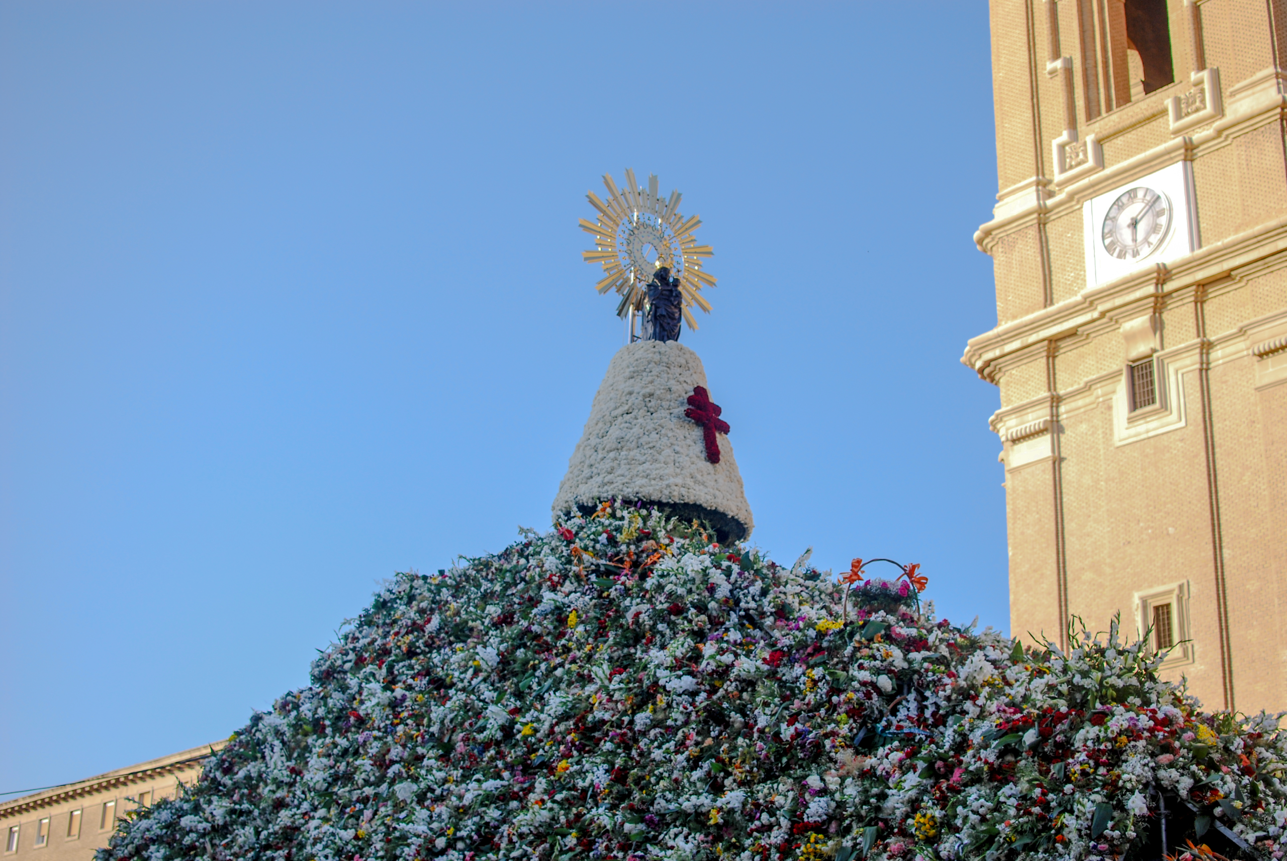 Zaragoza se viste de fiesta: comienzan las Fiestas del Pilar 2025