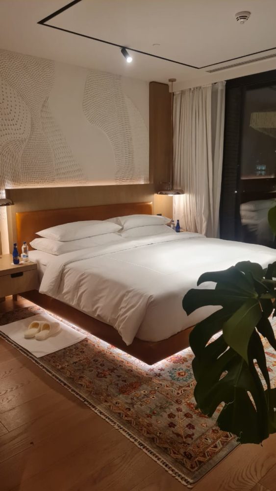 Aliee-Istanbul-suite-563x1000 - Dónde alojarse en Estambul: Aliée Istanbul, el nuevo hotel de lujo frente al Cuerno de Oro