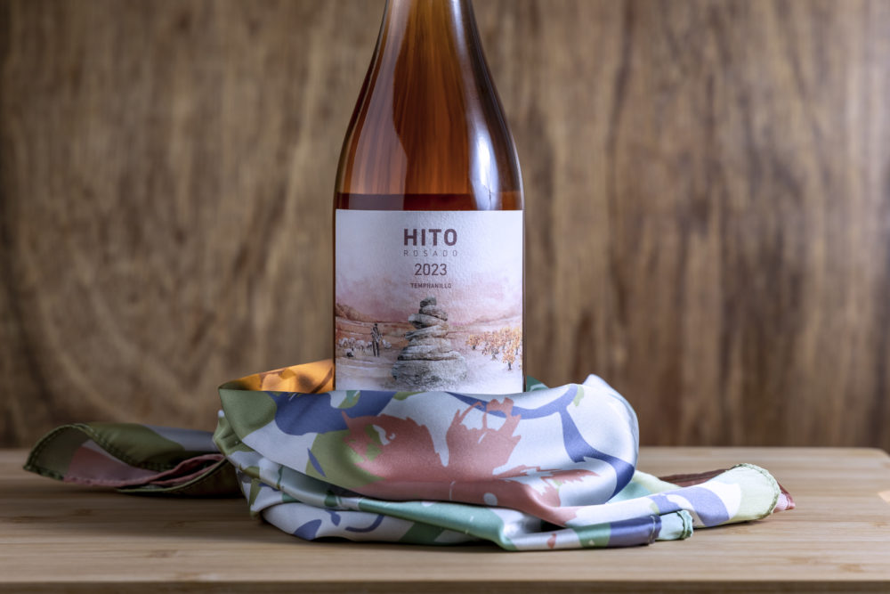 Crean diseños de mascadas inspirados en los colores de la Ribera del Duero