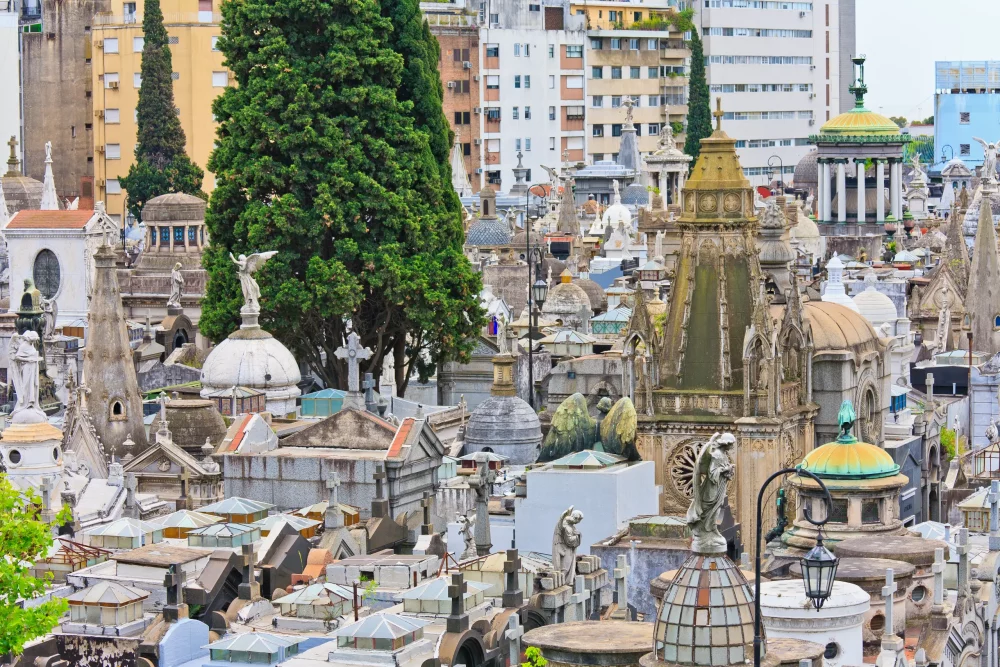 cementerio-recoleta-buenos-aires1-1000x667 - Más allá de Todos los Santos: los cementerios más bonitos del mundo
