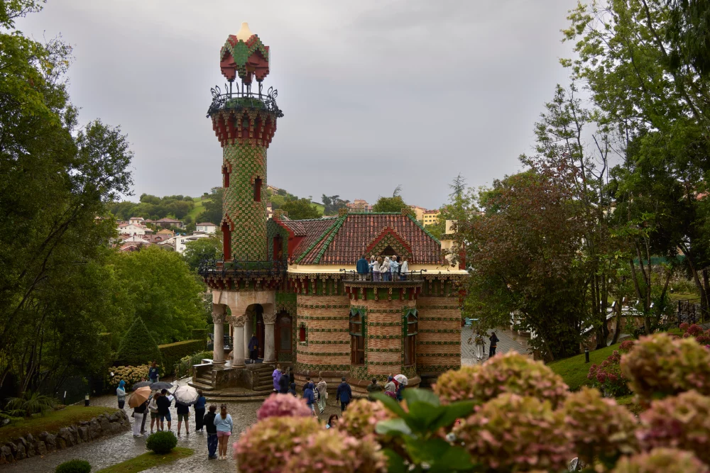 el-capricho-gaudi-1000x667 - Comillas en invierno: Encanto costero y arquitectura sin multitudes 