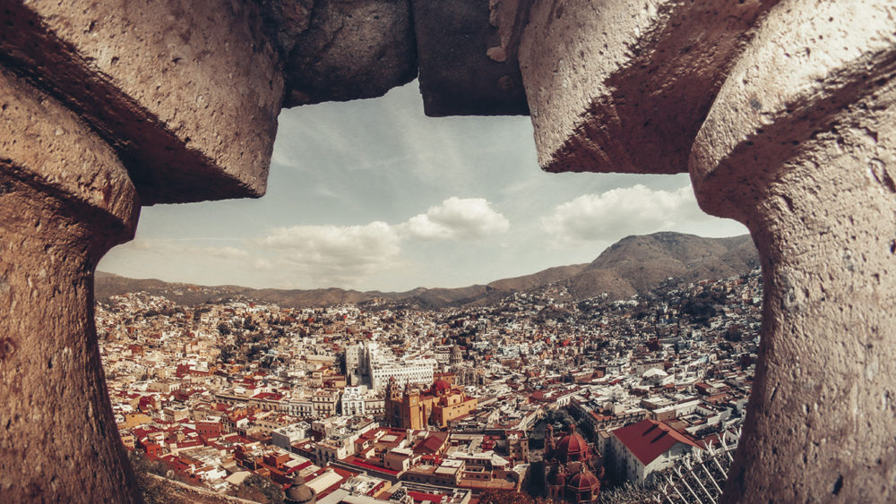 GUANAJUATO-ENMARCADO-ALTA-1000x563 - Guanajuato Capital sorprende con energía artística y alma colonial