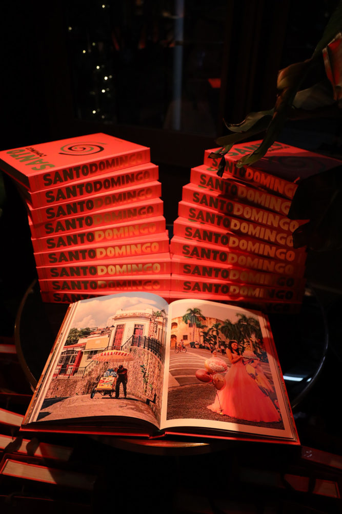 Libro-Santo-Domingo-Assouline-667x1000 - Santo Domingo ilumina Nueva York con una noche dedicada a su historia, estética y espíritu viajero