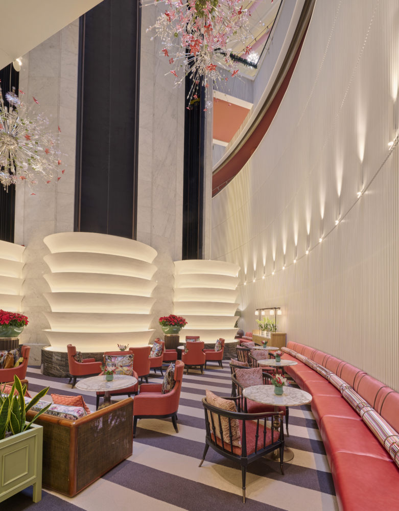 Lobby-Lounge-Mandarin-Oriental-Singapur-781x1000 - Mandarin Oriental, Singapore: el renacer de un ícono frente a Marina Bay