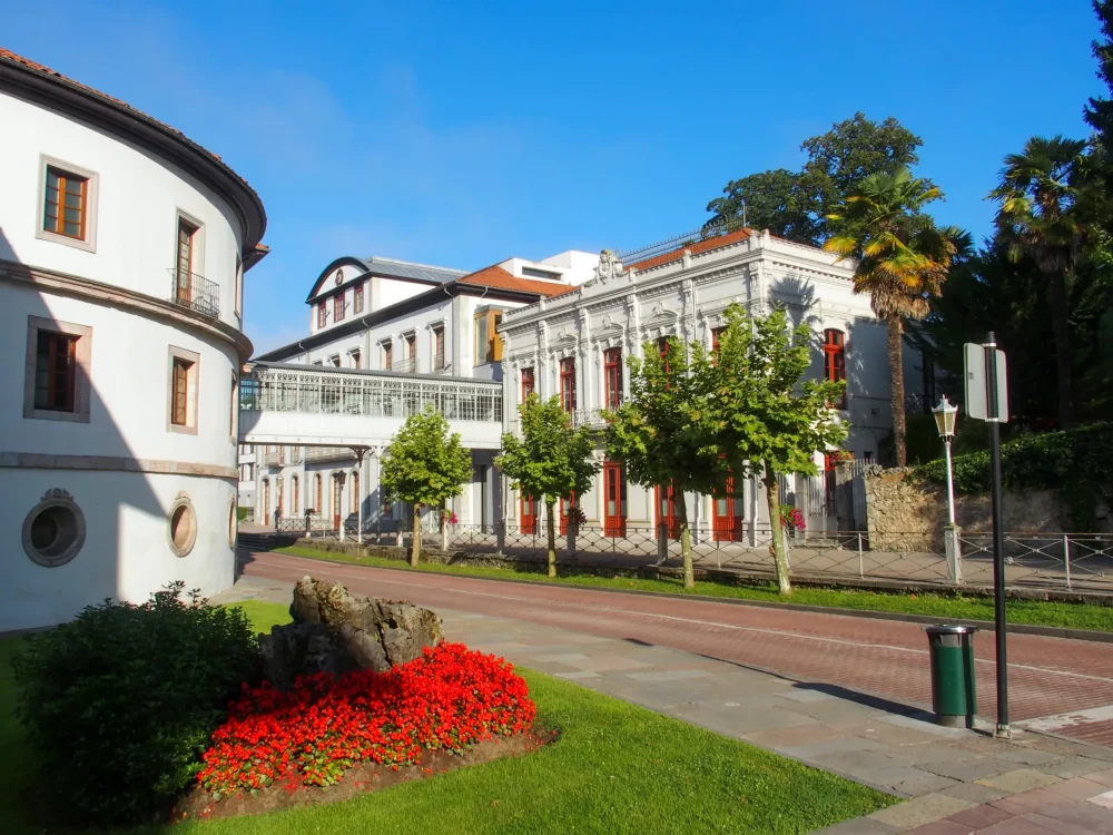 las-caldas-oviedo-1000x750 - Balnearios españoles perfectos para pasar un fin de semana navideño