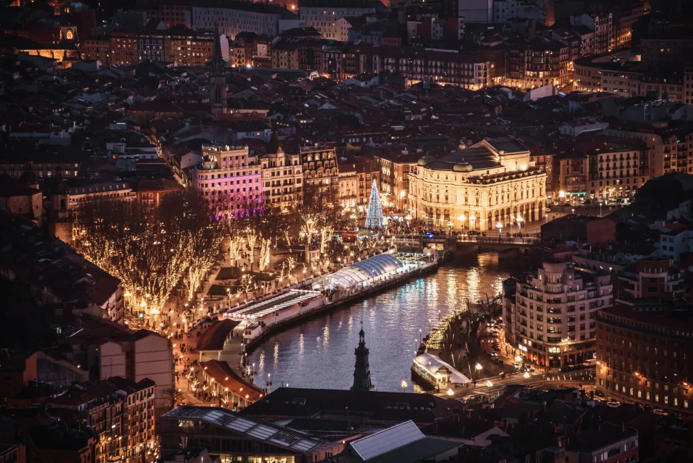 luces-navidad-bilbao-1000x668 - Descubre los alumbrados navideños más espectaculares de España