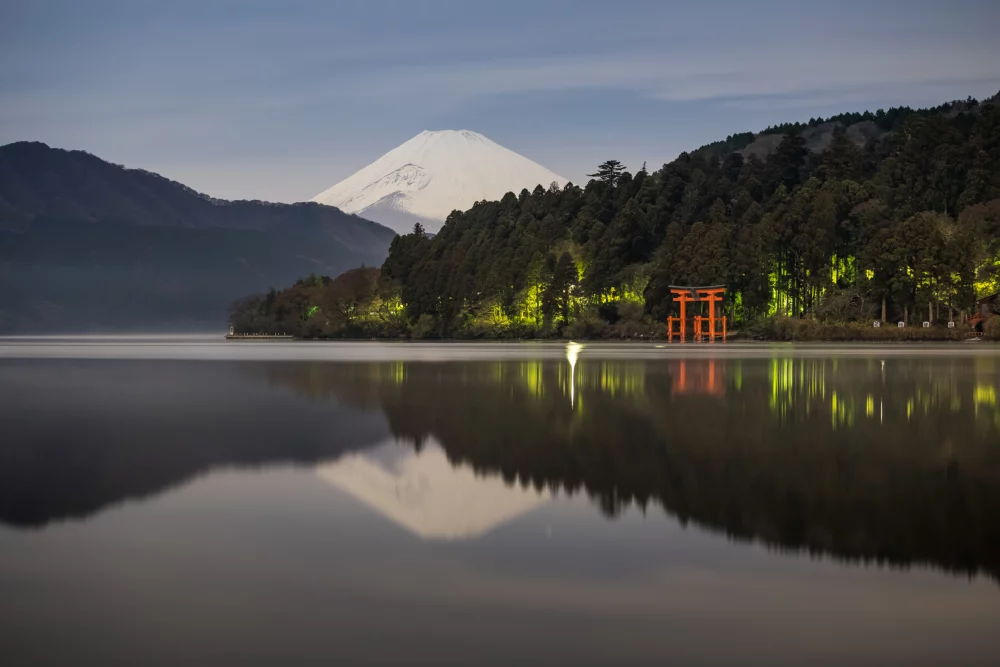 monte-fuji-nevado-1000x667 - Japón en diciembre: tradición, nieve y luces de invierno