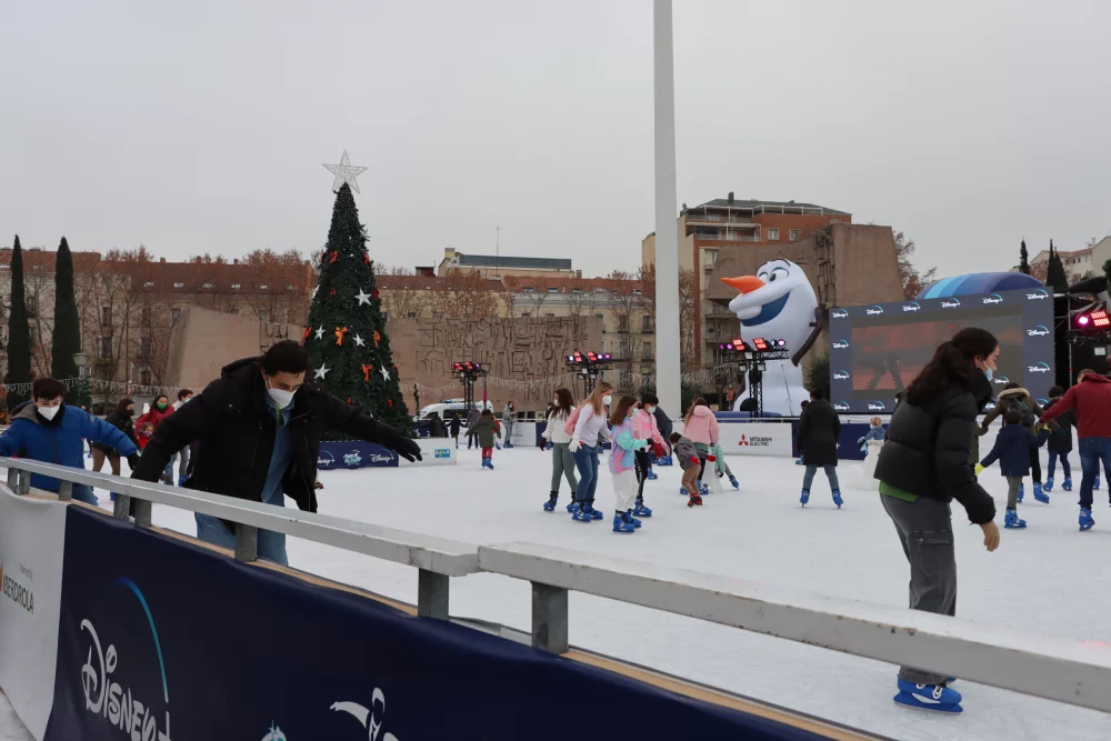 pista-plaza-de-colon-1000x667 - Madrid en el Puente de Diciembre: 5 planes imprescindibles 