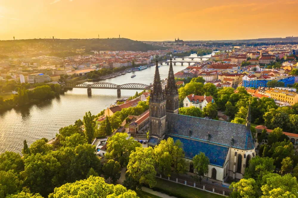 Descubre Praga en invierno, la “ciudad de las cien torres”