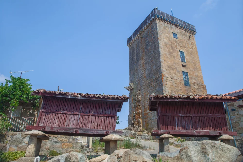 vilanova-dos-infantes-ourense-1000x666 - Hay cuatro nuevos Pueblos Bonitos de España: conócelos