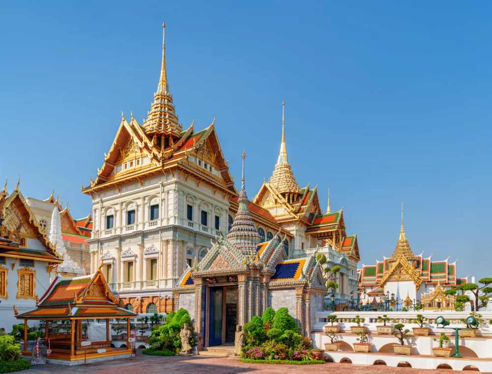 Gran-Palacio-Bangkok-1000x761 - Descubre los 7 templos más famosos de Tailandia: guía imprescindible para viajeros