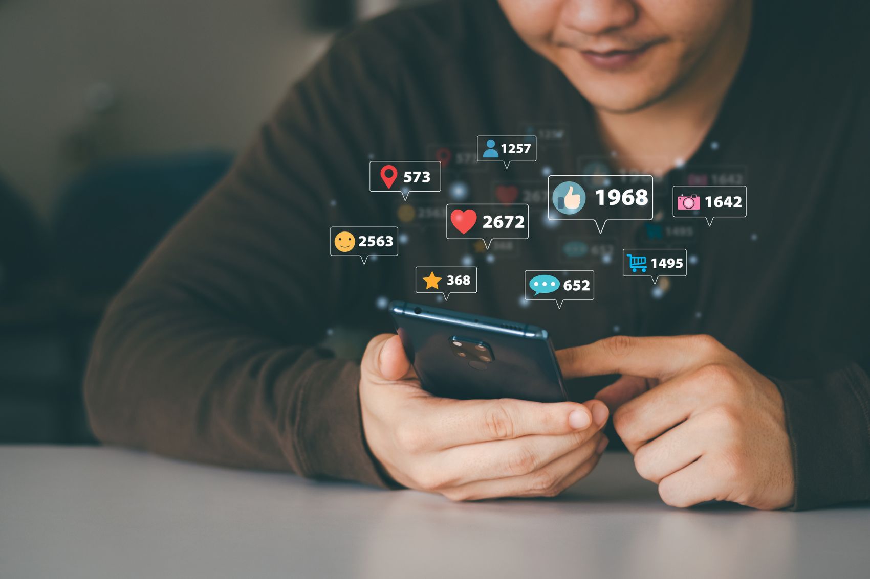 EE.UU. planea revisar las redes sociales de sus turistas