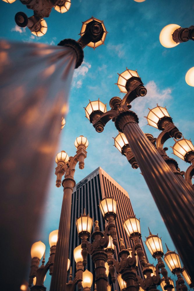 roberto-nickson-LksDk4gMQLM-unsplash-667x1000 - Museos de arte en Los Ángeles: 5 espacios imperdibles para entender su escena cultural