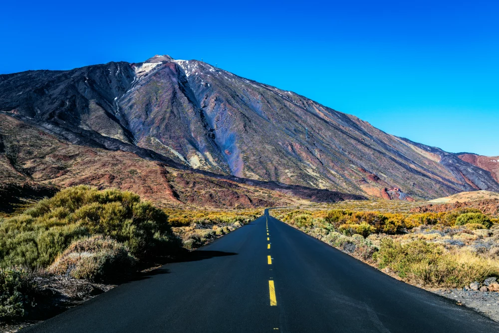 volcan-del-teide-1000x667 - Descubre el destino español donde el invierno pasa casi desapercibido 