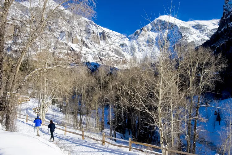 Senderismo en invierno: 8 rutas espectaculares en Estados Unidos para caminar sin multitudes
