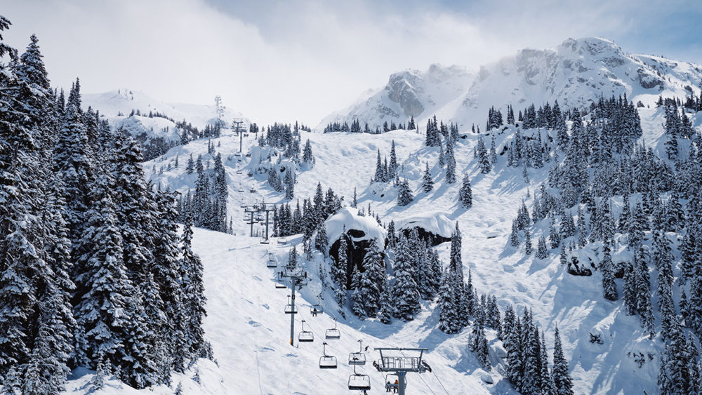 Espectaculares resorts de esquí que debes visitar este invierno en el oeste de Canadá