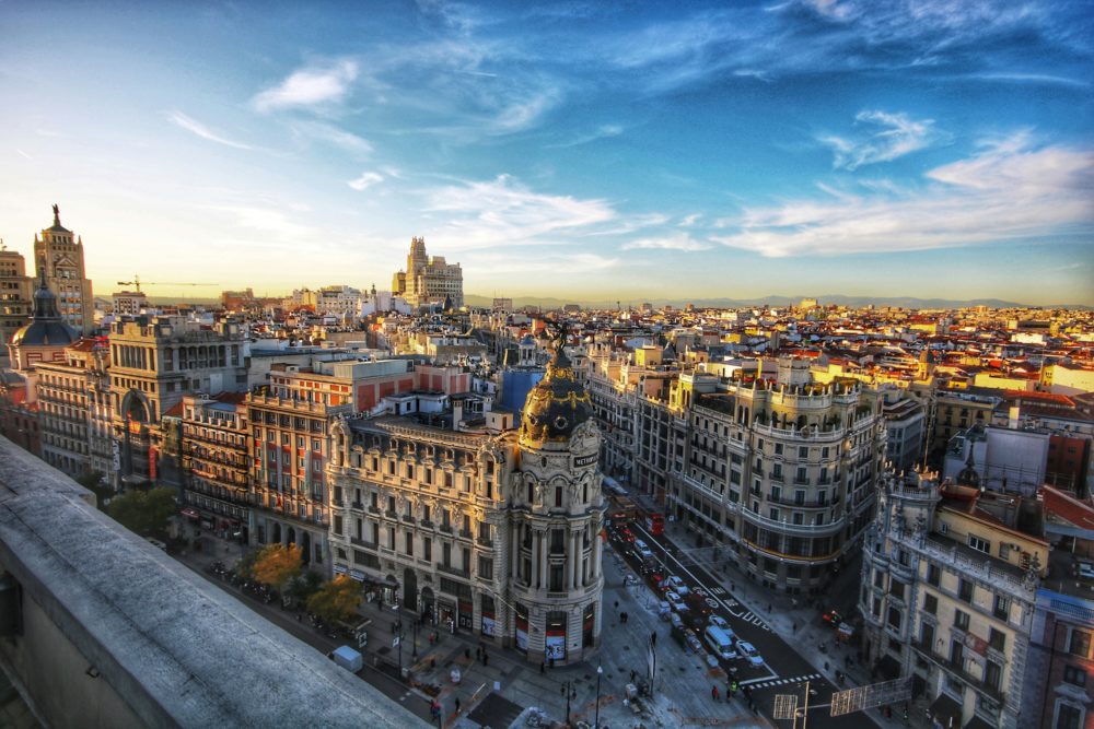 jorge-fernandez-salas-ChSZETOal-I-unsplash-1000x667 - El efecto Bad Bunny y los destinos que crecen más allá del Mundial