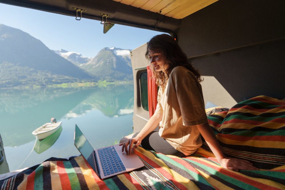 13 trabajos que te pagan por viajar por el mundo