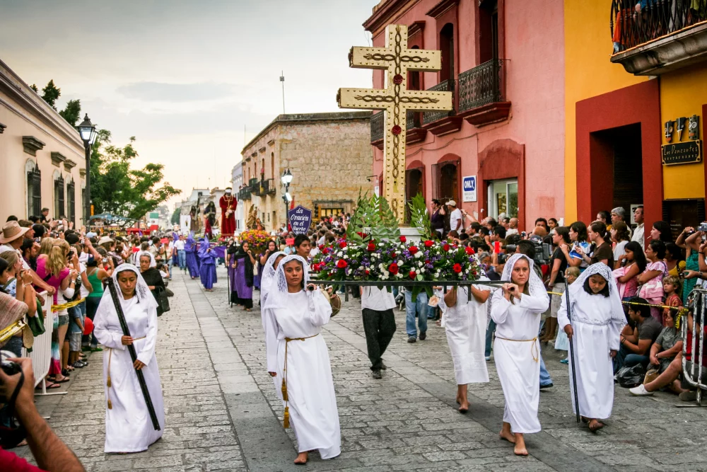 Los preparativos previos a Semana Santa: la tradición que comienza mucho antes