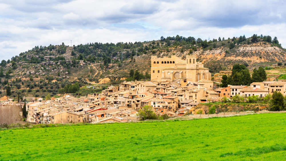 valderrobles-teruel-1000x563 - 5 escapadas originales para pasar San Valentín con tu pareja por España