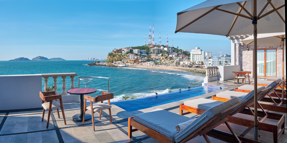 CASA-LUCILA-2-1000x498 - Sol, playa y alma histórica: Mazatlán, México