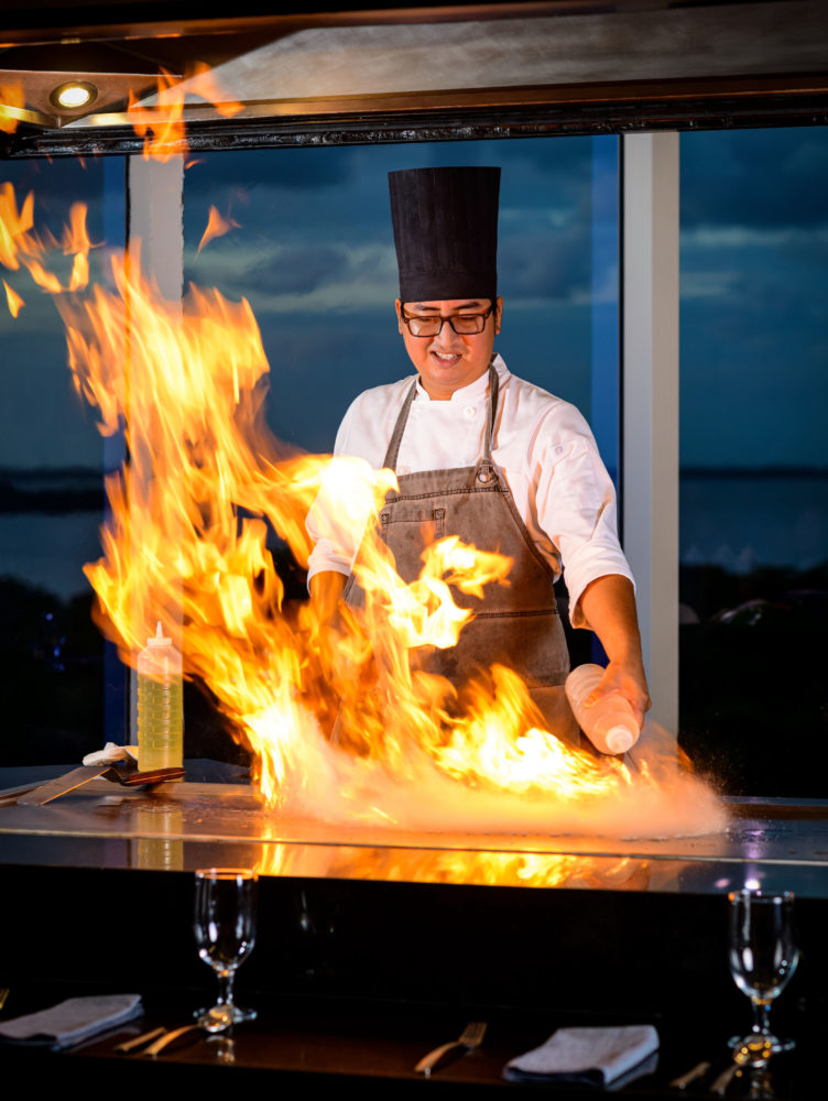 CUNMC_Noriku_Teppanyaki_02-752x1000 - Hilton Cancun Mar Caribe: vacaciones para toda la familia en Semana Santa