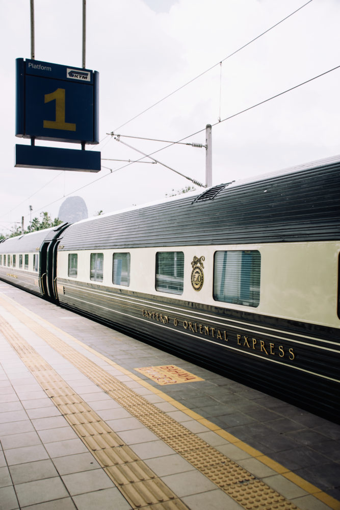 Eastern-Oriental-Express--667x1000 - Eastern & Oriental Express: el tren de lujo donde Malasia se descubre a través de la cocina