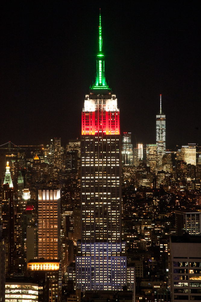 EmpireState_Tricolor_2015_LM-12-667x1000 - Así celebró el Empire State Building los 100 días rumbo a la Copa Mundial de la FIFA 2026
