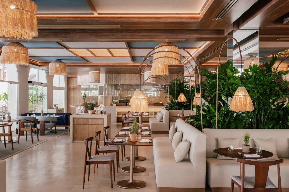 ME_MARBELLA_RESTAURANTES_-1000x667 - ME Marbella, el nuevo icono del lujo vanguardista llega a la Costa del Sol