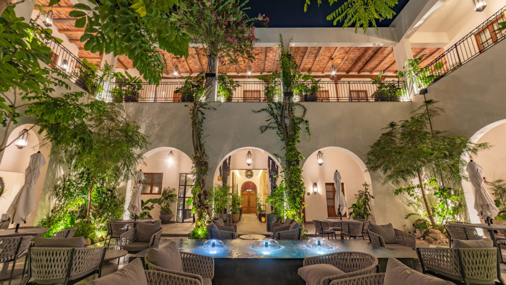 PB-VANTAGE-1-1000x563 - Sol, playa y alma histórica: Mazatlán, México