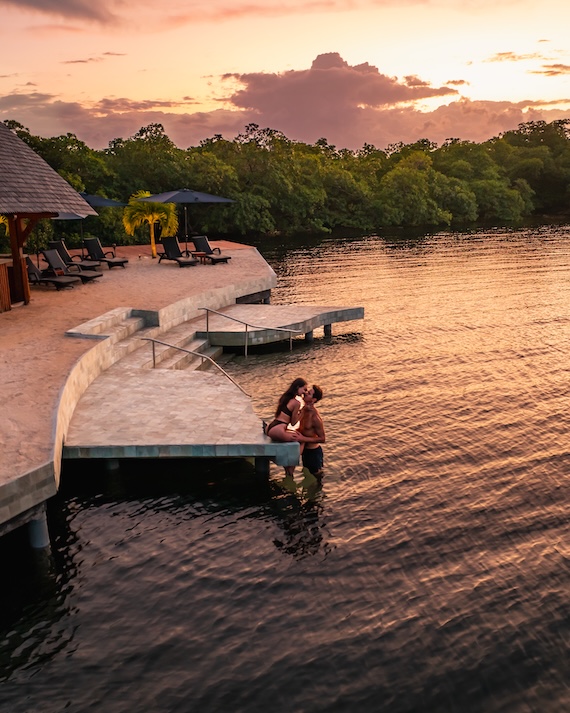 Romantic-2 - Colibrí Treehouse Spa en Nayara Bocas del Toro, un santuario en el Caribe Panameño