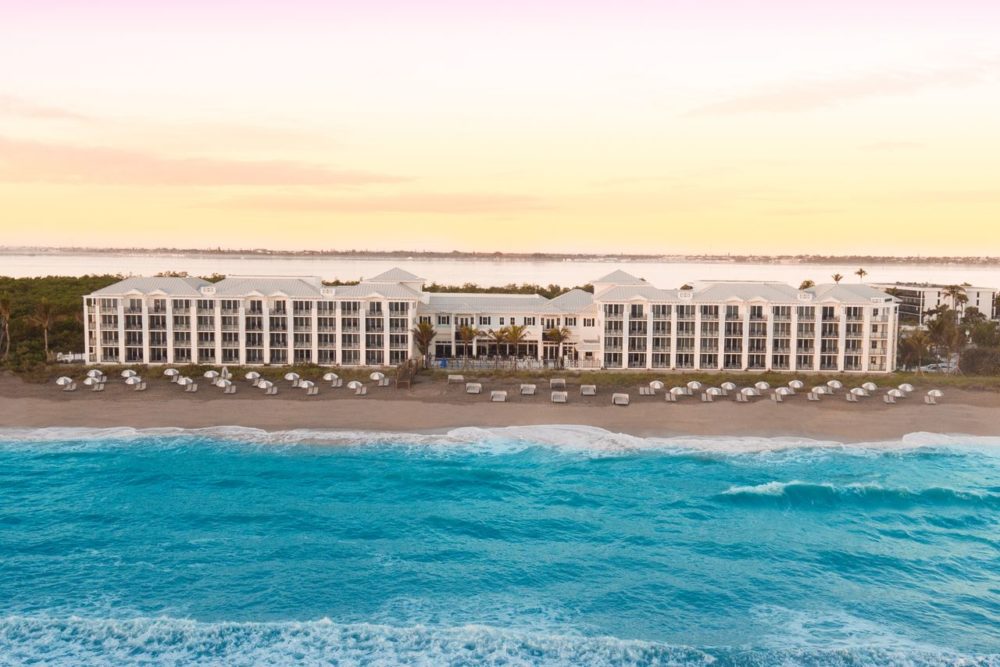 TAL-hotel-hutchinson-shores-resort-JENSENBEACHFL1125-bb9f7ff2cc994aa2acce629ad5791076-1000x667 - Jensen Beach, el encanto tranquilo de la vieja Florida
