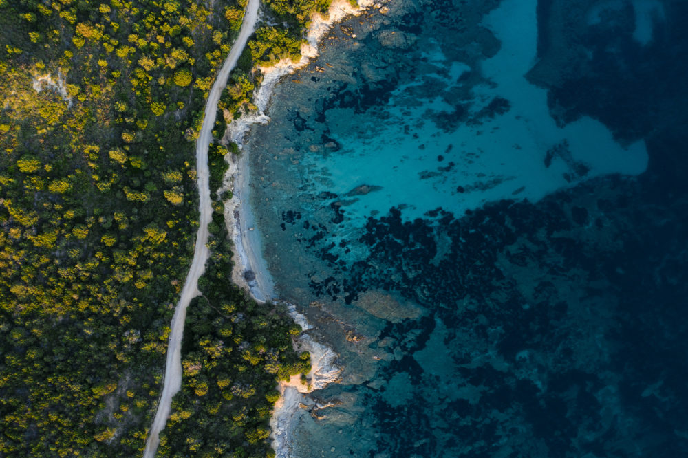iStock-1063329180-1000x666 - Esta playa italiana es una de las más hermosas del mundo