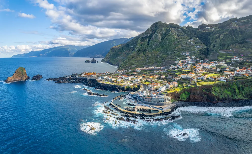 porto-moniz-madeira-1000x613 - Playas para Semana Santa: sol y mar cerca de España para el puente