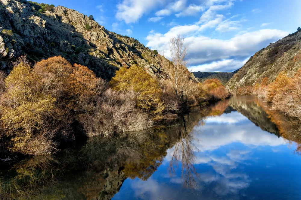 rio-lozoya-1000x667 - Destinos de un día para pasar el Día del Padre