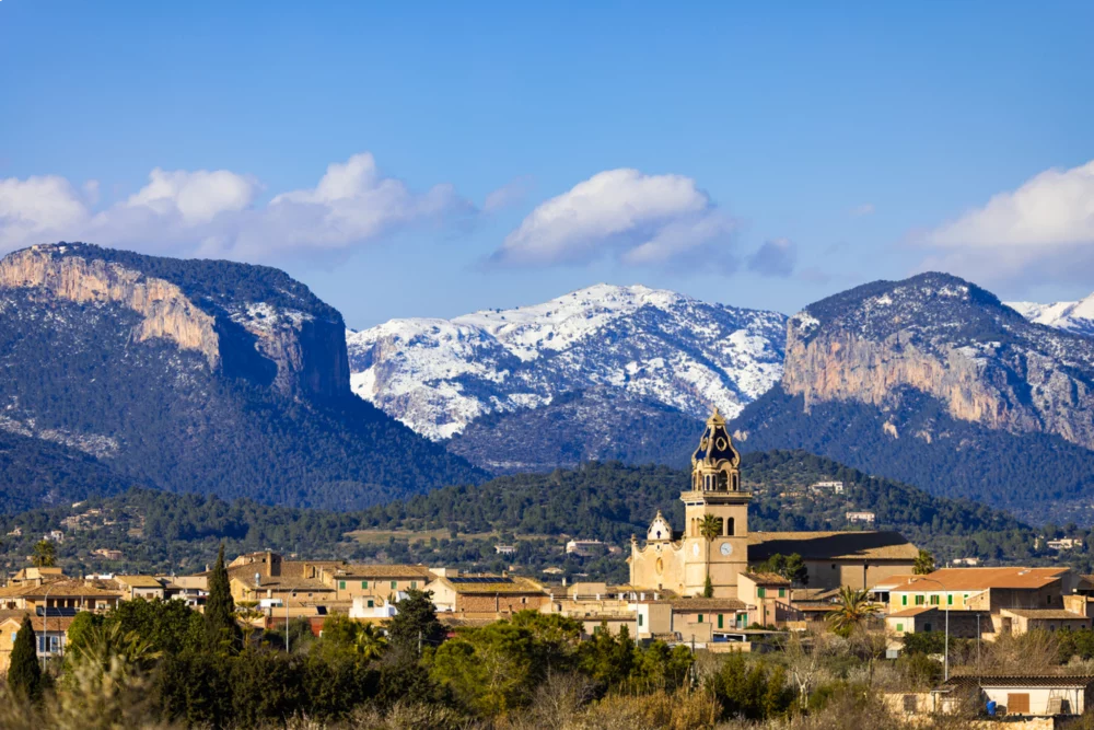 sierra-de-tramuntana-1000x667 - 5 lugares de Mallorca para ver los almendros en flor