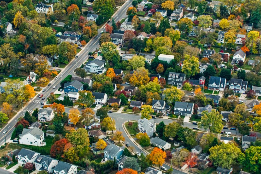 TAL-chevy-chase-maryland-LIVEMD0426-9d53895b756f4b37b204b390bece4455-1000x666 - Mejores lugares para vivir en Maryland: 8 ciudades con calidad de vida, escuelas y oportunidades