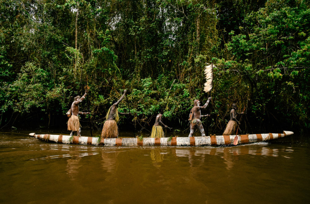 Tribu-Asmat-Gloria-Montanaro-1000x658 - Viajé al rincón más remoto de Papúa donde desapareció un Rockefeller y esto fue lo que encontré