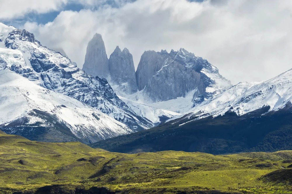 torres-del-paine-1000x666 - ¿Dónde viajar en otoño en Chile?