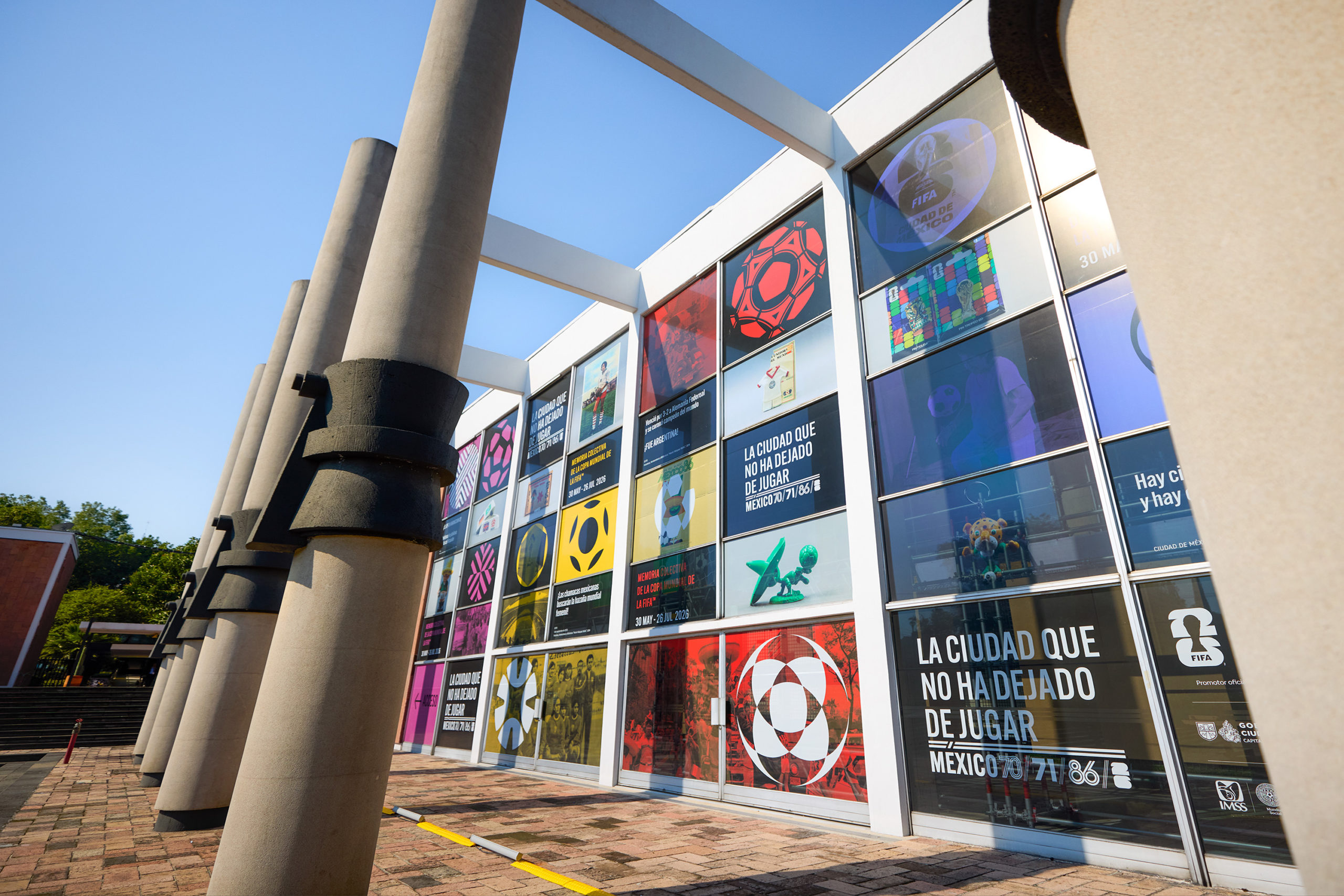 Exposición gratuita compuesta por 600 piezas de memorabilia futbolística de México Exposición gratuita compuesta por 600 piezas de memorabilia futbolística de México