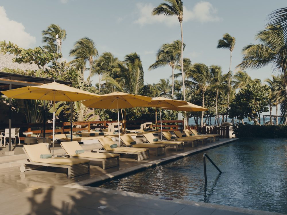 CM-Miches_3_-Infiny-Pool-1000x750 - El Caribe más sofisticado en República Dominicana: Club Med