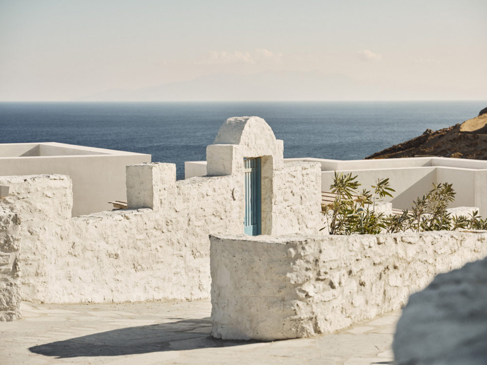 MKN_115-1000x750 - Four Seasons abrirá un nuevo hotel en Mykonos frente al mar Egeo y ya acepta reservaciones para 2026