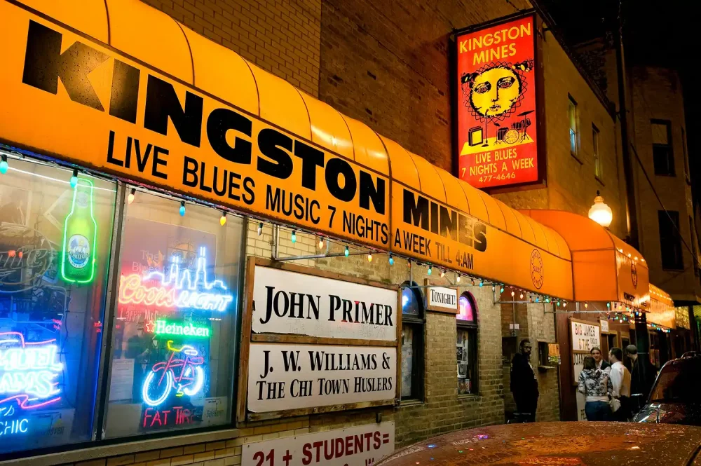 TAL-after-kingston-mines-chicago-LOLLACHIGETAWAY0526-592a7a67788b40bd80e890aad683b46b-1000x665 - Vivo en Chicago y este es el itinerario definitivo para convertir Lollapalooza en una escapada inolvidable en la Ciudad de los Vientos