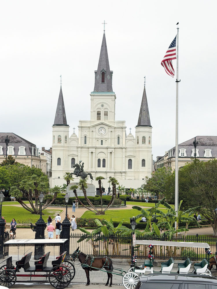 NOLA-Jackson-Square-750x1000 - ¿A qué suena y sabe New Orleans?