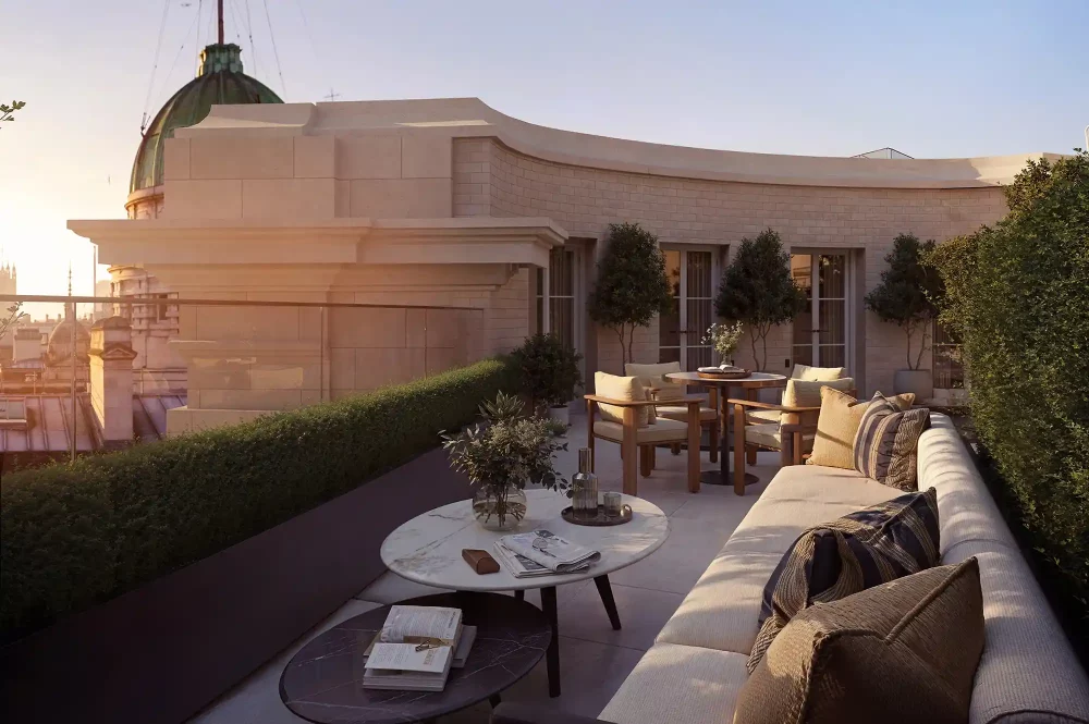 TAL-nelson-suite-terrace-waldorf-astoria-london-admiralty-arch-WALDNADMIRALTYARCH0626-9f9d2fa7a0f546dd852f638c6b22e223-1000x665 - Este icónico edificio de Londres se convertirá en un hotel Waldorf Astoria, y obtuvimos un primer vistazo a su interior