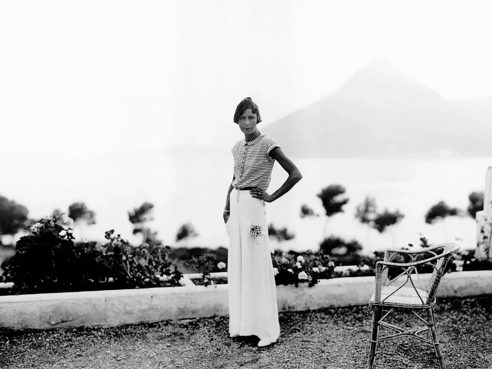 jean-Patour-modisto-pantalon-formentor-1000x751 - Formentor, el hotel preferido de celebrities como Chaplin, Grace Kelly o Vargas Llosa
