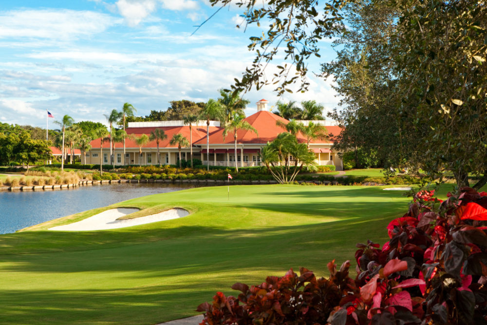 laplaya-golf-club-1000x667 - Lujo a pie de playa